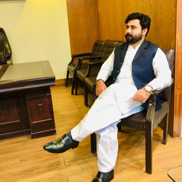 Shehryar (Bank Officer)