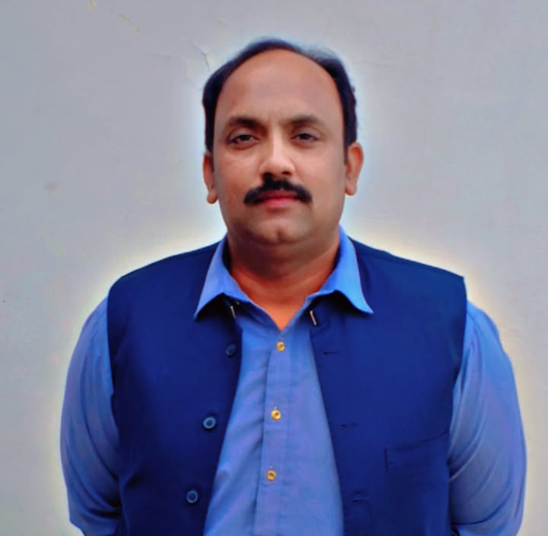 Muhammad Adnan Qadir (Rtrd.Airforce/Teacher)